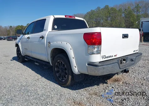 2012 Toyota Tundra Grade 5.7L V8 z USA, uszkodzony, nr VIN 5TFDW5F18CX255004